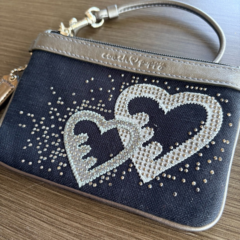 Coach Poppy Crystal Heart Wristlet (Blue/Silver) Limited Edition - Picture 4 of 11